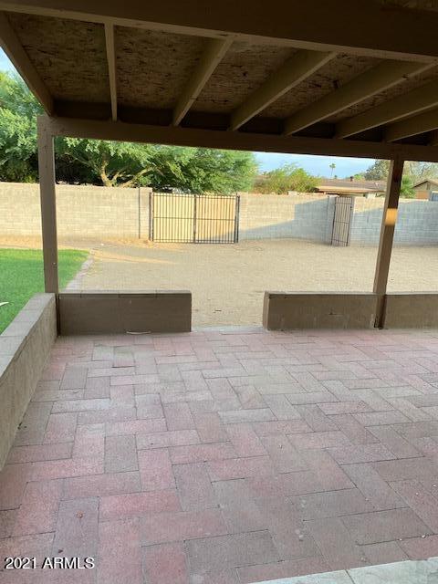 3429 E Laurel Ln E, Phoenix, AZ 85028 photo 19