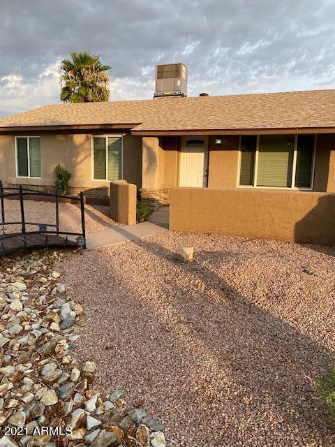 3429 E Laurel Ln E, Phoenix, AZ 85028 photo 3