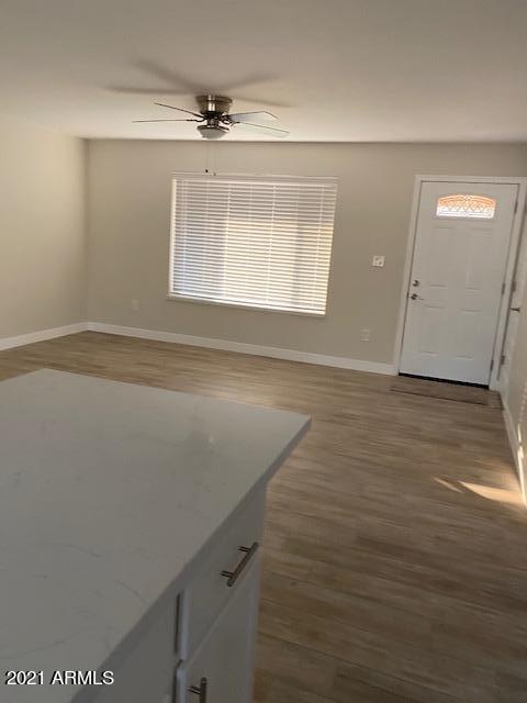 3429 E Laurel Ln E, Phoenix, AZ 85028 photo 5