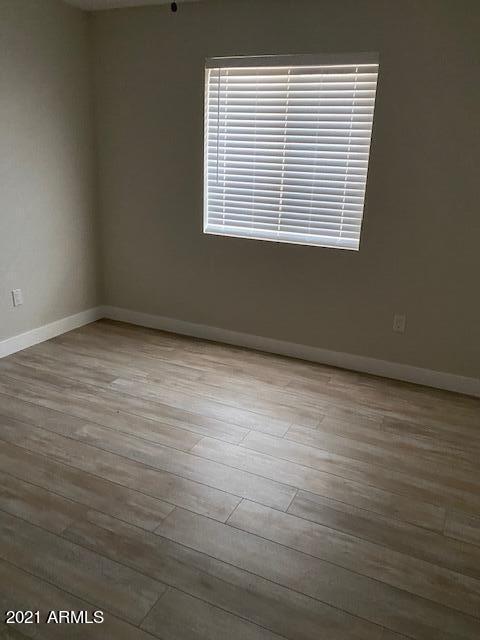 3429 E Laurel Ln E, Phoenix, AZ 85028 photo 14