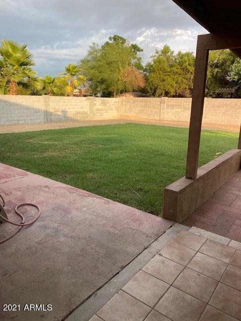 3429 E Laurel Ln E, Phoenix, AZ 85028 photo 17