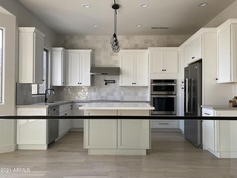 4809 E Robin Ln, Phoenix, AZ 85054 photo 1
