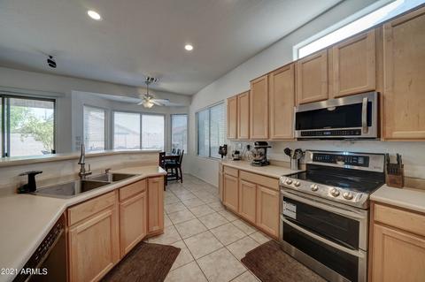 454 E Ranch Rd, Gilbert, AZ 85296 photo 6
