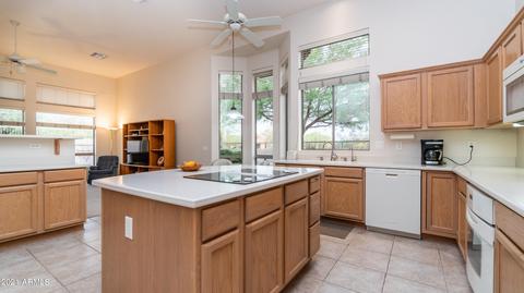 8064 E Sandia Cir, Mesa, AZ 85207 photo 12
