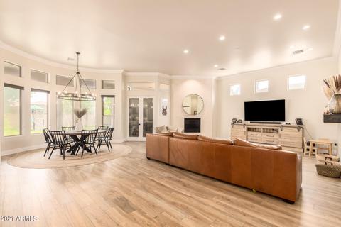 2528 E Page Ct, Gilbert, AZ 85234 photo 8