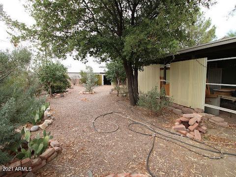 3826 W Brinkerhoff St, Thatcher, AZ 85552 photo 2