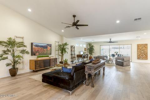 914 E Knoll St, Mesa, AZ 85203 photo 4