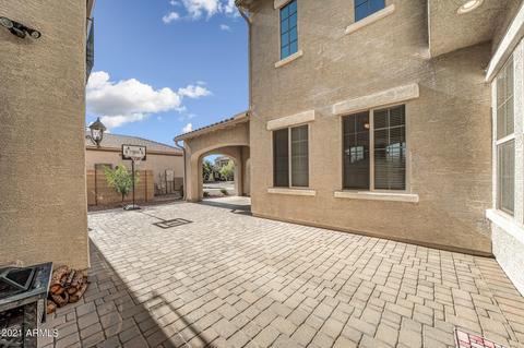 2669 E Hampton Ln, Gilbert, AZ 85295 photo 4