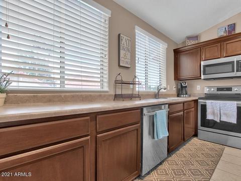 525 N Cobblestone St, Gilbert, AZ 85234 photo 14