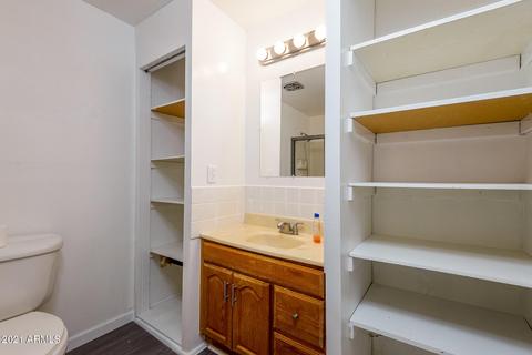 4810 N 71st Ln N, Phoenix, AZ 85033 photo 7