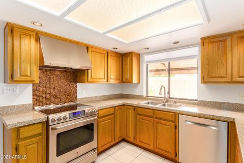 9040 N 14th Dr, Phoenix, AZ 85021 photo 13