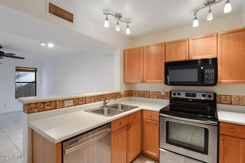 1101 W Mango Dr, Gilbert, AZ 85233 photo 3