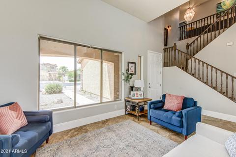 992 E Taurus Pl, Chandler, AZ 85249 photo 2