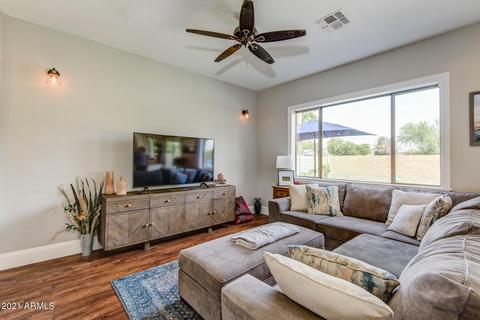 992 E Taurus Pl, Chandler, AZ 85249 photo 18