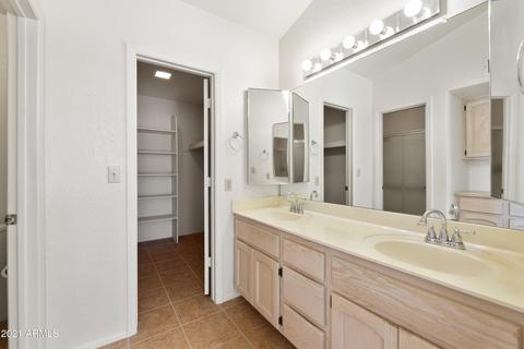 3333 E Topeka Dr, Phoenix, AZ 85050 photo 16