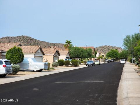 809 E Potter Dr, Phoenix, AZ 85024 photo 2