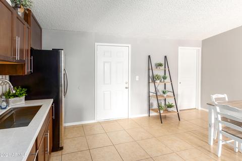 6952 W Avalon Dr, Phoenix, AZ 85033 photo 11