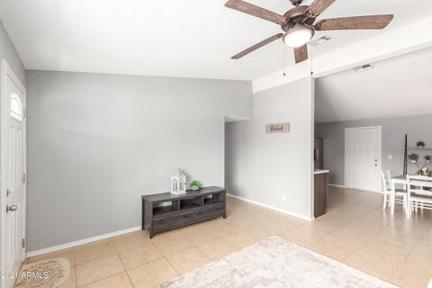 6952 W Avalon Dr, Phoenix, AZ 85033 photo 6