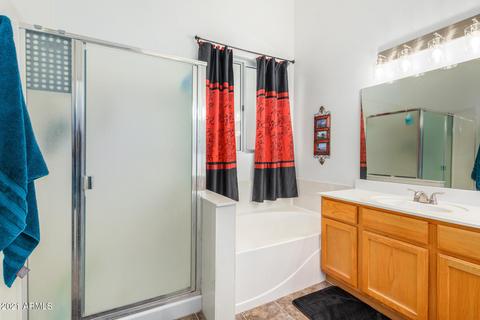 299 E Betsy Ln, Gilbert, AZ 85296 photo 23