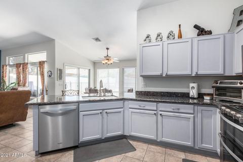299 E Betsy Ln, Gilbert, AZ 85296 photo 18