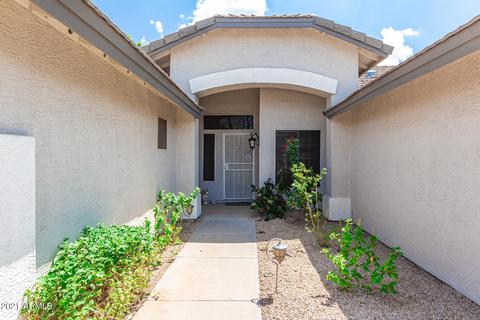 299 E Betsy Ln, Gilbert, AZ 85296 photo 4