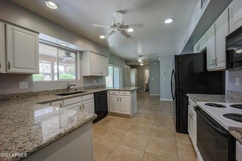 4648 Earll Dr, Phoenix, AZ 85018 photo 3