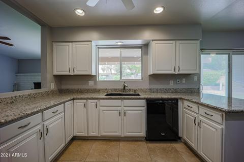 4648 Earll Dr, Phoenix, AZ 85018 photo 12