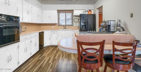 339 E Orange Dr, Phoenix, AZ 85012 photo 8