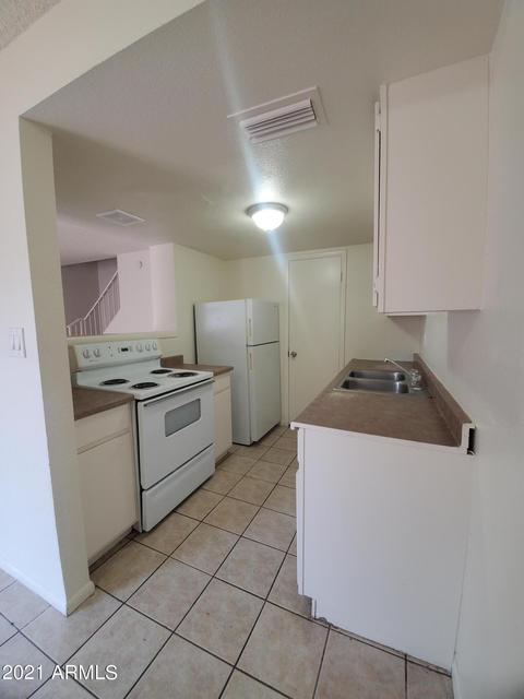 4641 E Jones Ave, Phoenix, AZ 85040 photo 2
