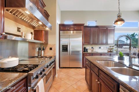 6484 S Crestview Ct, Gilbert, AZ 85298 photo 17