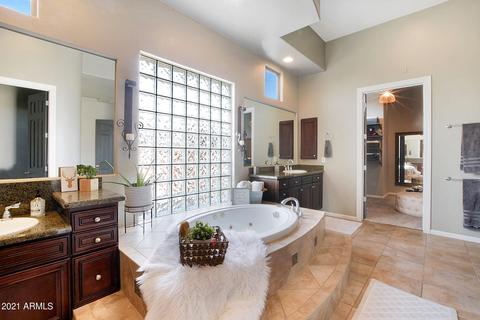 6484 S Crestview Ct, Gilbert, AZ 85298 photo 21