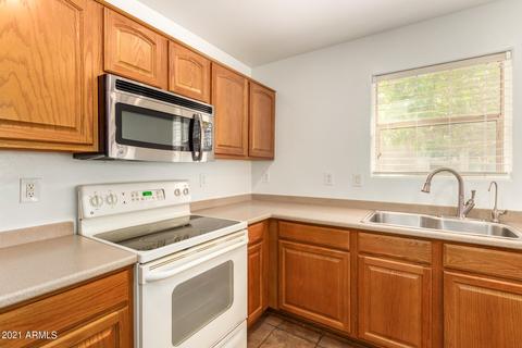 1922 E Patrick Ln, Phoenix, AZ 85024 photo 9