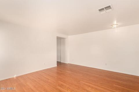 1922 E Patrick Ln, Phoenix, AZ 85024 photo 4