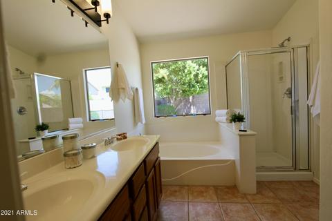 4012 E Prickly Pear Trl, Phoenix, AZ 85050 photo 8