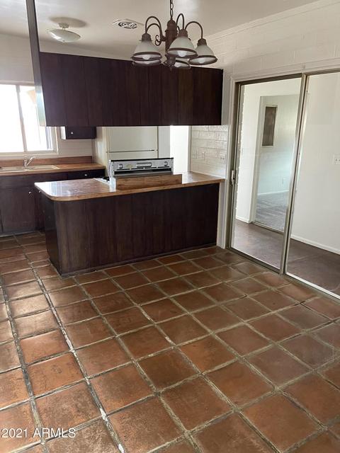 836 E Carson Rd, Phoenix, AZ 85042 photo 12