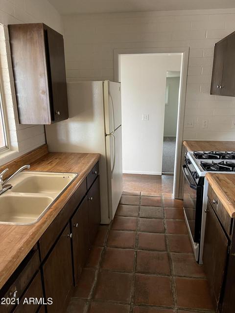 836 E Carson Rd, Phoenix, AZ 85042 photo 10