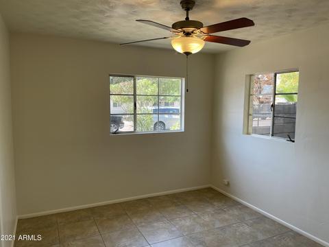 2208 E Sells Dr, Phoenix, AZ 85016 photo 9