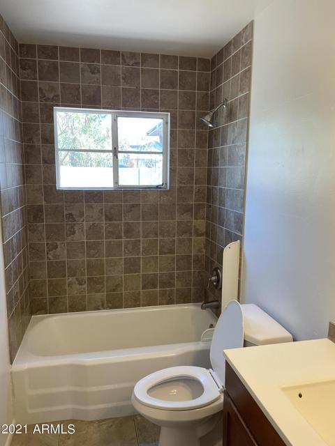 2208 E Sells Dr, Phoenix, AZ 85016 photo 7