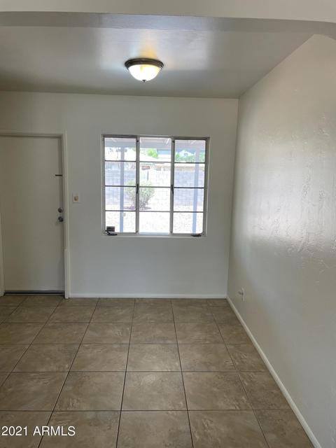 2208 E Sells Dr, Phoenix, AZ 85016 photo 6