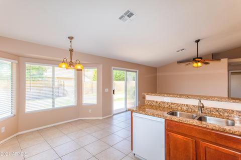 2028 E Devon Rd, Gilbert, AZ 85296 photo 7