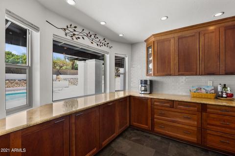 2749 E Gelding Dr, Phoenix, AZ 85032 photo 9