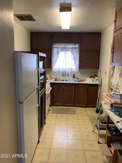 2931 E Cheery Lynn Rd, Phoenix, AZ 85016 photo 2