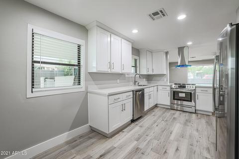 1045 E Clarendon Ave, Phoenix, AZ 85014 photo 9