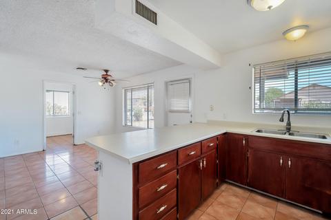 538 E Quail Ave, Apache Junction, AZ 85119 photo 4