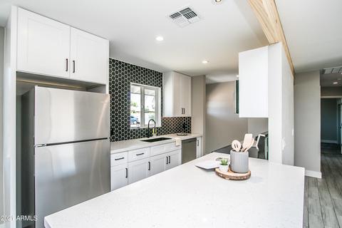 4715 E Taylor St, Phoenix, AZ 85008 photo 8