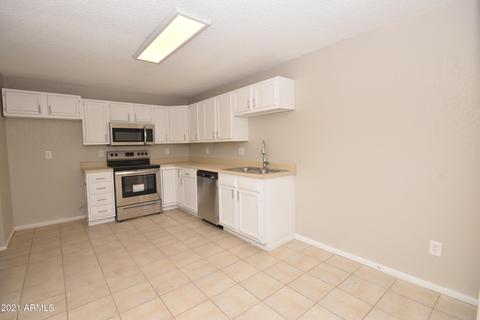 3247 E Greenway Ln, Phoenix, AZ 85032 photo 6