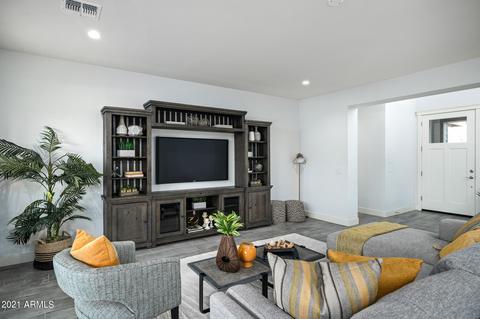 1359 E Mclellan Blvd, Phoenix, AZ 85014 photo 3