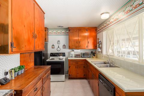 27 E Royal Palm Rd, Phoenix, AZ 85020 photo 8