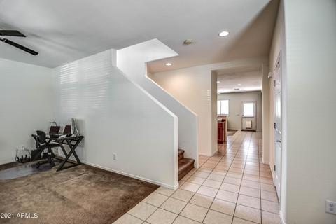 3923 E Branham Ln, Phoenix, AZ 85042 photo 7