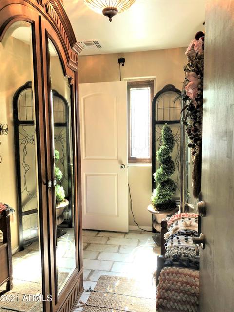 2015 N 77th Ln, Phoenix, AZ 85035 photo 8